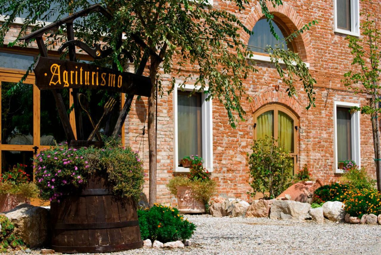 All'Albaro Agriturismo Salizzole Екстериор снимка